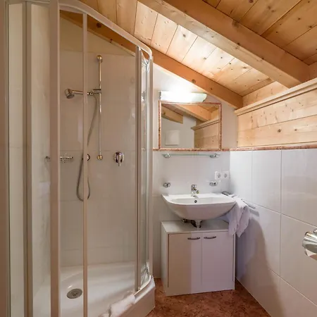 Alpen Glueck Schloessl Unterm Rain