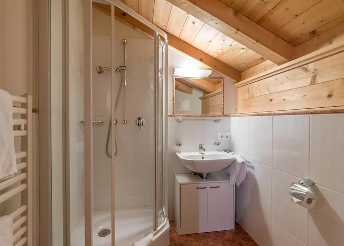 Alpen Glueck Schloessl Unterm Rain